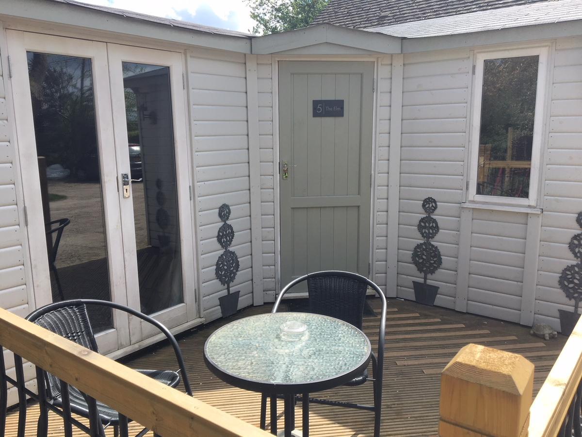 The Willows Guest House Takeley Exterior foto